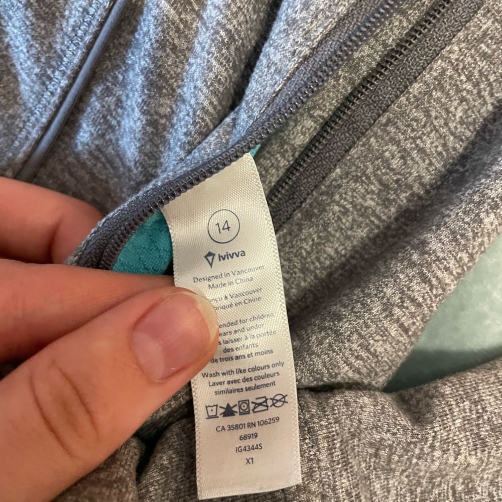 Reversible Ivivva Jacket - Picture 3 of 5